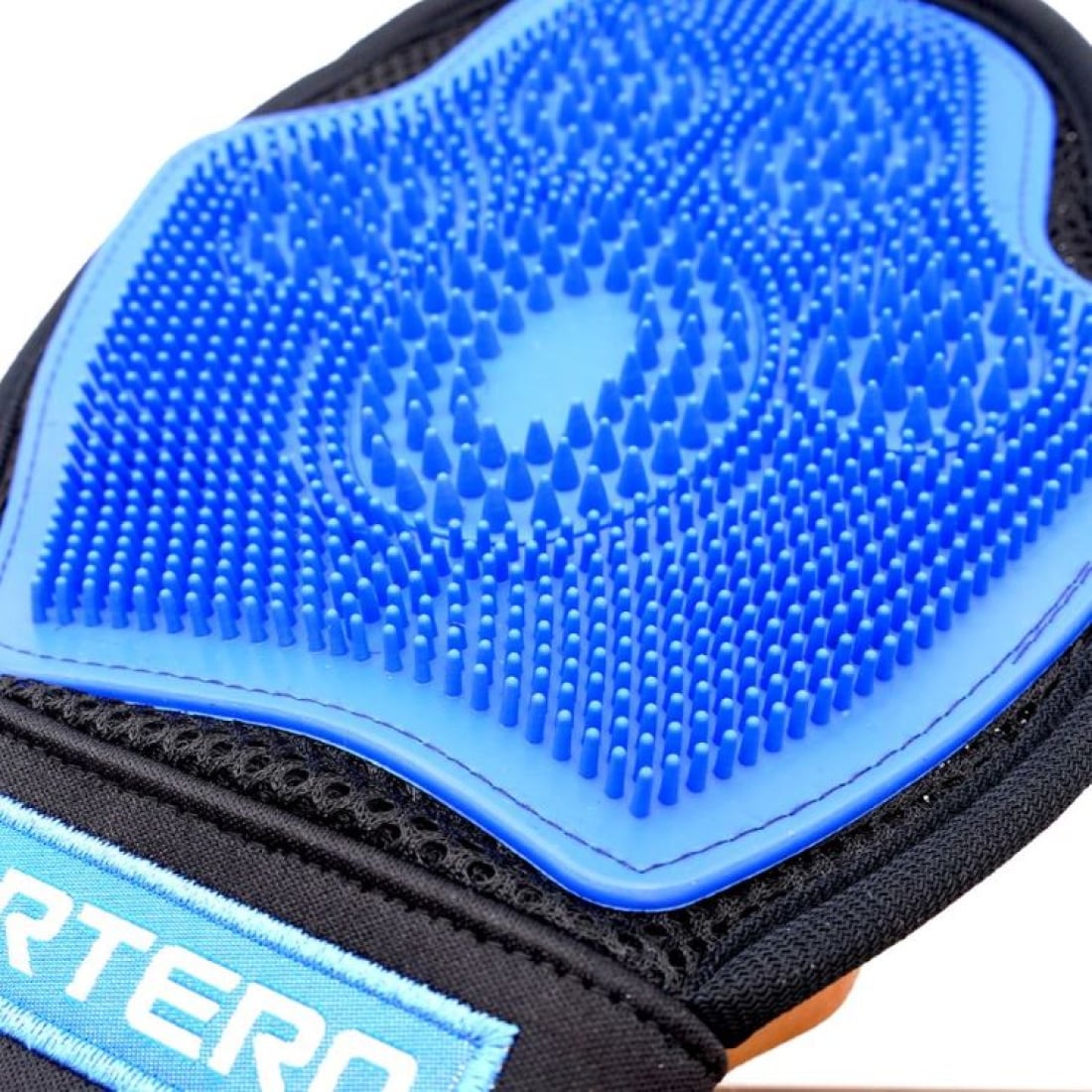 Artero Kira Double rubber glove for dog and cat